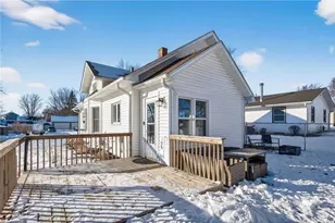 306 N Division St, Roberts, WI 54023 - Photo 27