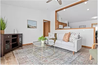 1016 W Ridge Court, New Richmond, WI 54017 - Photo 11