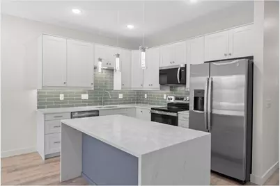 425 W 8th Street #20, New Richmond, WI 54017 - Photo 5