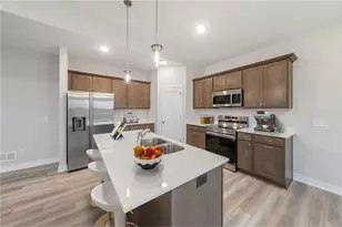 1335 Orchid Wy, New Richmond, WI 54017 - Photo 7