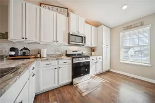 7737 205th St, Lakeville, MN 55044 - Photo 9