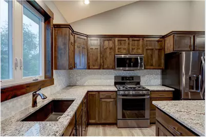 1631 72nd Avenue, Hammond, WI 54015 - Photo 5