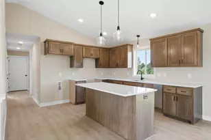 1175 Wisteria Ln, New Richmond, WI 54017 - Photo 5