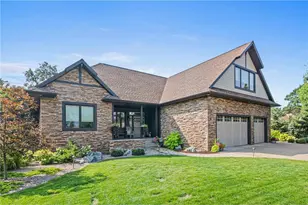 1924 Glacier Ave, River Falls, WI 54022 - Photo 3