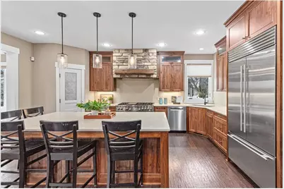 1924 Glacier Avenue, River Falls, WI 54022 - Photo 11