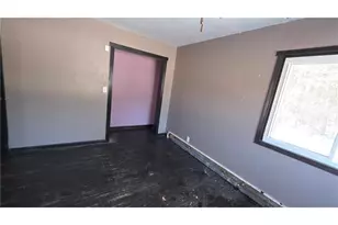 816 1st St, Glenwood City, WI 54013 - Photo 11