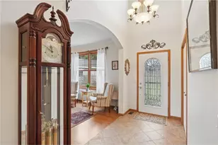 287 Plainview Dr, Troy Township, WI 54022 - Photo 7