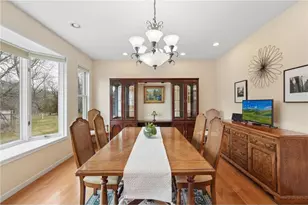 287 Plainview Dr, Troy Township, WI 54022 - Photo 9