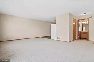 2509 Cobble Hill Ct, Woodbury, MN 55125 - Photo 3