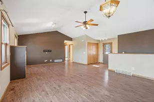 456 Walnut Ridge Dr, Glenwood City, WI 54013 - Photo 9