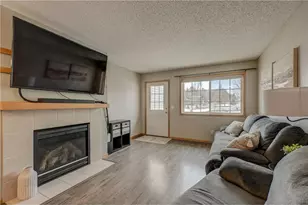 3581 Sterling Heights Dr, River Falls, WI 54022 - Photo 3