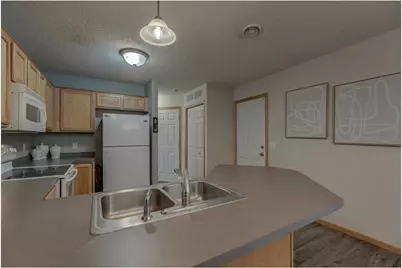 3581 Sterling Heights Drive #209, River Falls, WI 54022 - Photo 11