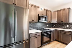 249 Saddle Ridge Ln, Troy Township, WI 54022 - Photo 9