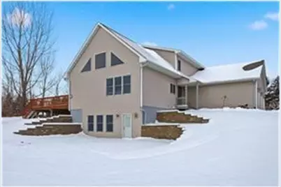 988 County Road T, Hammond, WI 54015 - Photo 3