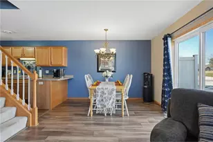 3574 Sterling Heights Dr, River Falls, WI 54022 - Photo 7