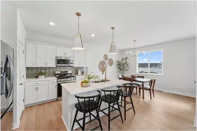 1551 Creekwood Dr, New Richmond, WI 54017 - Photo 3