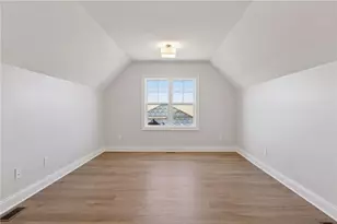 610 Field Point St, Warren Township, WI 54023 - Photo 41