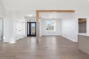 610 Field Point St, Warren Township, WI 54023 - Photo 17