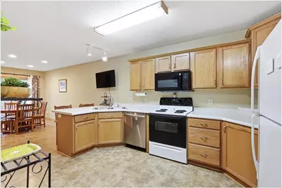 1900 Magnolia Place, Hudson, WI 54016 - Photo 13