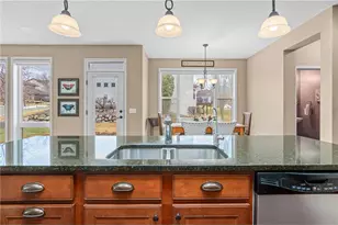 10723 Maple Blvd, Woodbury, MN 55129 - Photo 13