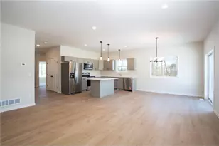 263 Eagle Ridge Dr, Roberts, WI 54023 - Photo 3