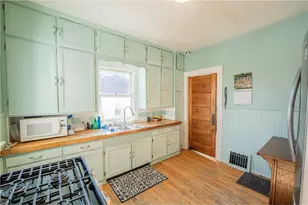 2123 8th St, Eau Claire, WI 54703 - Photo 11