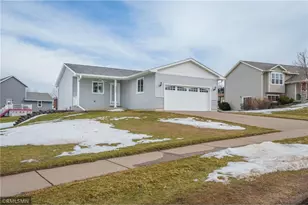 3235 W Ridge Dr, Eau Claire, WI 54703 - Photo 5