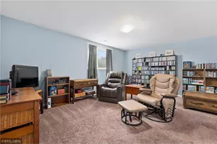 3235 W Ridge Dr, Eau Claire, WI 54703 - Photo 23