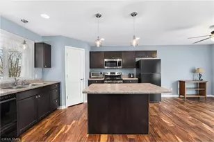 3235 W Ridge Dr, Eau Claire, WI 54703 - Photo 7