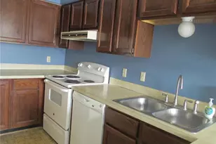 2870 Castleford Ct, Saint Paul, MN 55125 - Photo 5