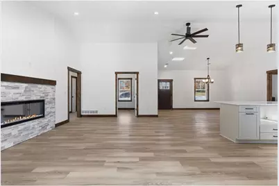 1422 Creekwood Drive, New Richmond, WI 54017 - Photo 13