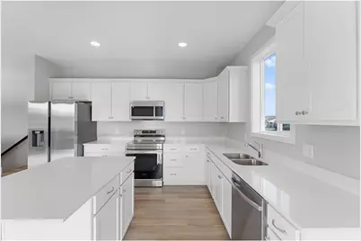 1354 Wisteria Lane, New Richmond, WI 54017 - Photo 5