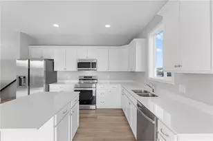 1354 Wisteria Ln, New Richmond, WI 54017 - Photo 5