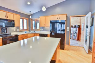 W10439 880th Ave, River Falls Township, WI 54022 - Photo 13