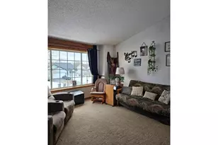 1365 Hunter Hill Dr, Hammond, WI 54015 - Photo 9