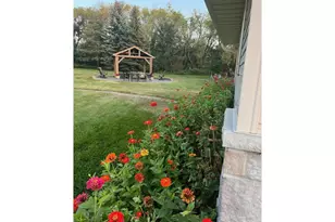 925 Sadies Ln, Hudson, WI 54016 - Photo 13