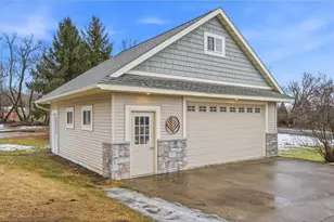 925 Sadies Ln, Hudson, WI 54016 - Photo 5