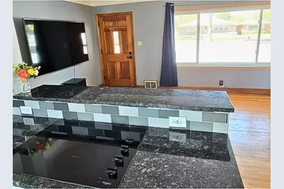 1220 Conway Street, Saint Paul, MN 55106 - Photo 5