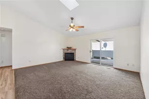 941 W Edge Pl, New Richmond, WI 54017 - Photo 9