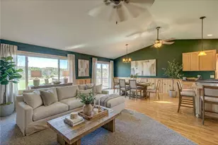 982 Drover Trl, Hudson Township, WI 54016 - Photo 5