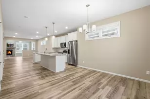 527 Morgan Dr, New Richmond, WI 54017 - Photo 5