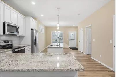 527 Morgan Drive, New Richmond, WI 54017 - Photo 9