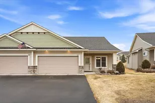 527 Morgan Dr, New Richmond, WI 54017 - Photo 3