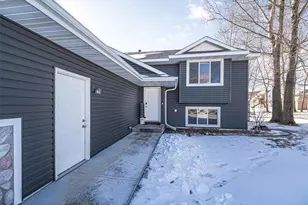 320 Bluebill St, Baldwin, WI 54002 - Photo 7