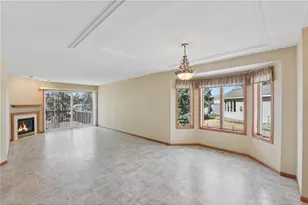 1102 Highpoint Ct, New Richmond, WI 54017 - Photo 9