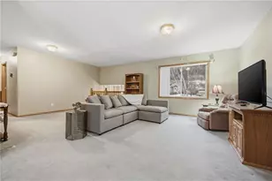 716 Hallstrom Dr, Red Wing, MN 55066 - Photo 5