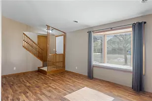 3637 Gershwin Ln, Oakdale, MN 55128 - Photo 3