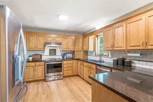 9020 Parkside Dr, Woodbury, MN 55125 - Photo 15