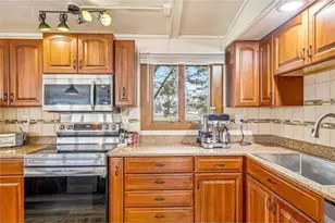 1026 Monroe St, Hudson, WI 54016 - Photo 9