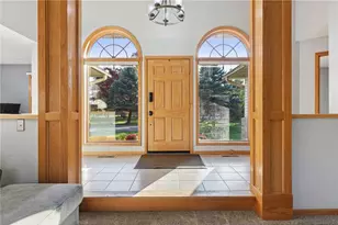 582 Country Oaks Ln, River Falls, WI 54022 - Photo 9